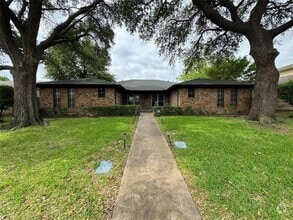 Building Photo - 6140 Rincon Way