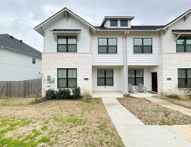 Building Photo - 2114 Crescent Pointe Pky