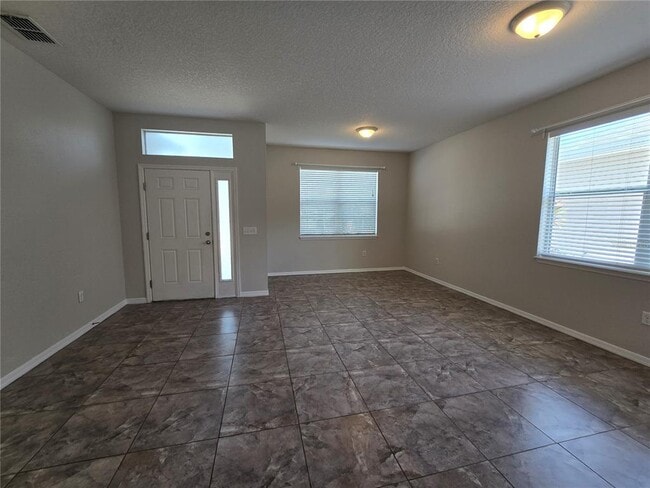 Foto del edificio - 856 Krenson Woods Ln