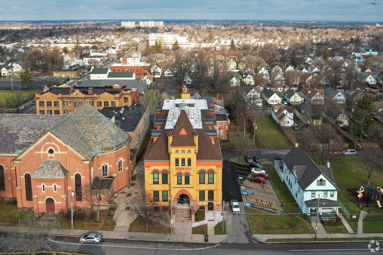 Foto del edificio - 938 Clifford Ave