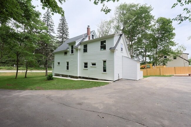 Foto del edificio - 1250 Pleasant St