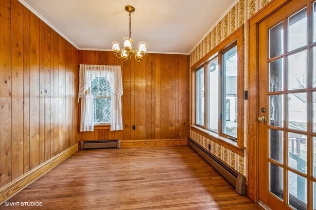 Foto del edificio - 631 S Grove Ave