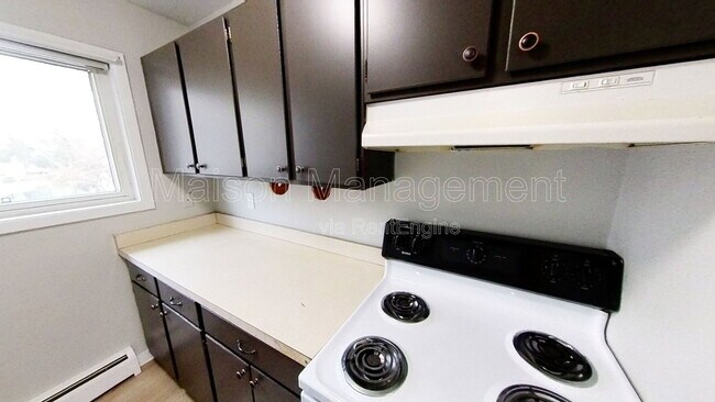Foto del edificio - 721 Cedarwood Terrace