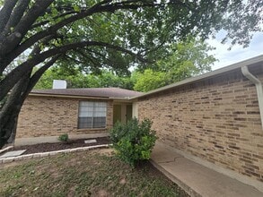 Building Photo - 2710 Aftonshire Way