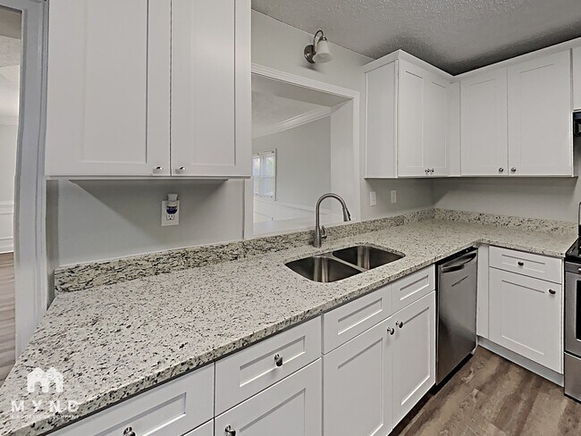 Foto del edificio - 585 Oak Way