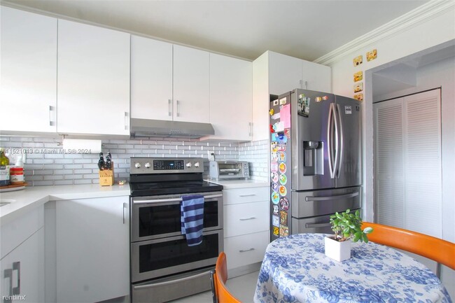Building Photo - 3 br, 2 bath House - 49 Majorca Ave Apt 303