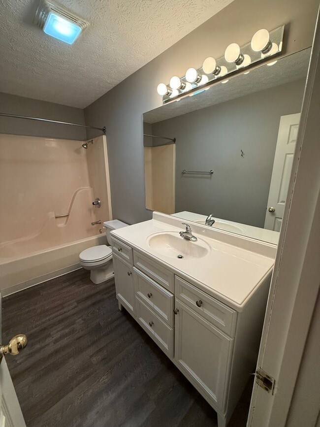 Foto del edificio - Beautiful 3-Bedroom Townhouse