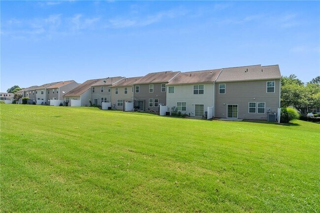 Foto del edificio - 373 Weatherstone Pl