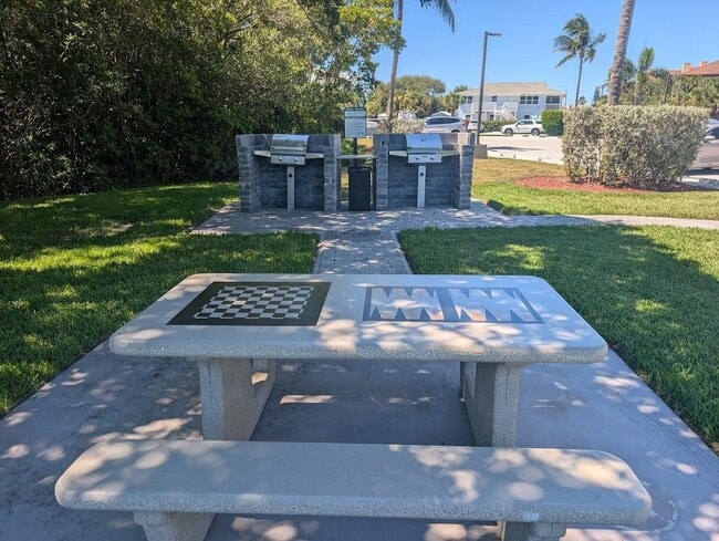 Building Photo - 801 S Ocean Dr