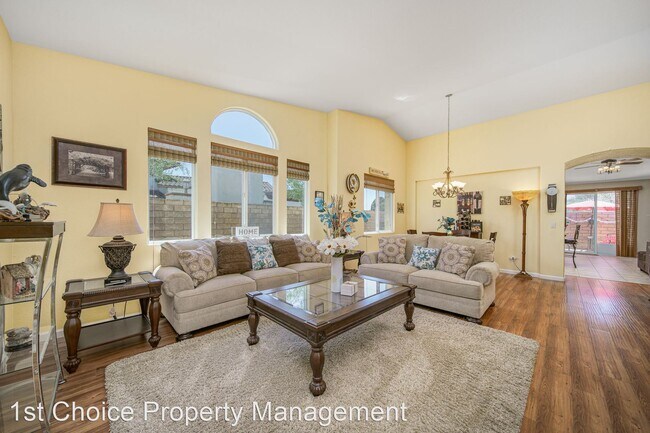Building Photo - 3 br, 3 bath House - 205 Navarra Way
