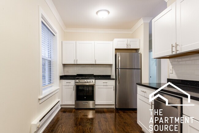 Foto del edificio - 648 W Roscoe St