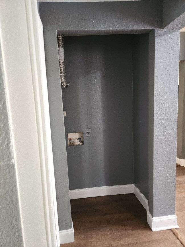 Foto del edificio - 3301 E 27th Ave