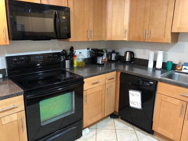 Foto del edificio - 301 S 20th St