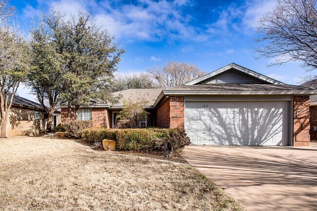 Foto del edificio - 142 N Utica Ave