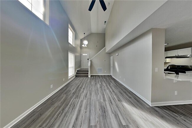 Foto del edificio - 670 Chantress Ct