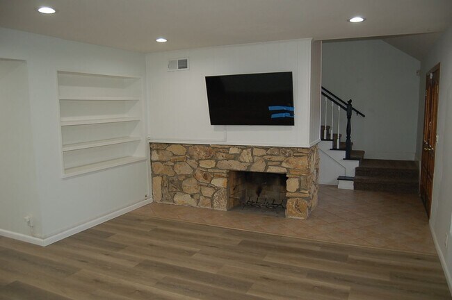 Foto del edificio - 211 Tanforan Ln
