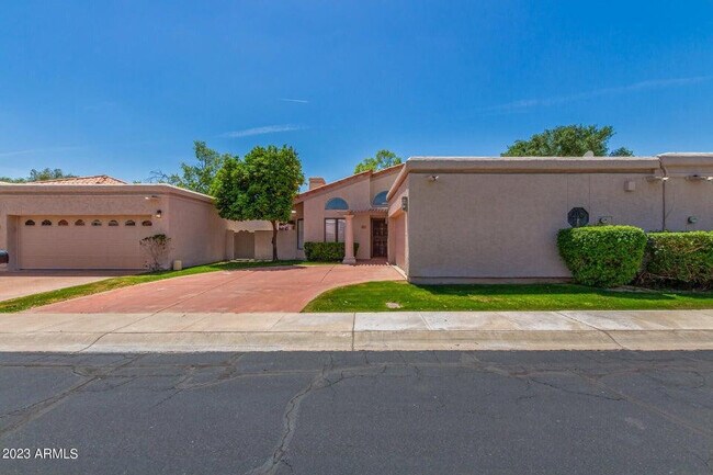 Foto del edificio - 7235 E Arlington Rd