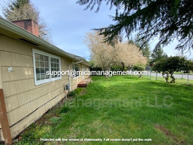 Building Photo - 1117 S 80th St