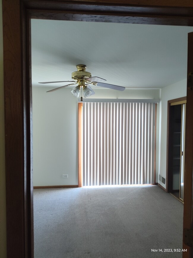 Foto del edificio - 434 Meadow Green Ln