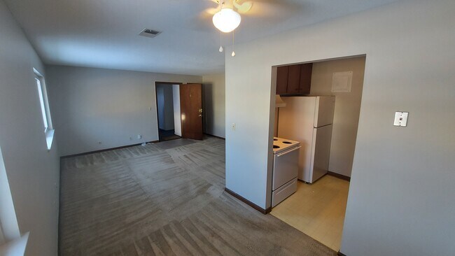 Foto del edificio - 5725 Leavenworth Rd