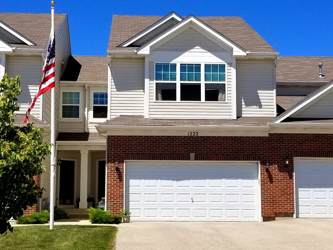 Primary Photo - 1222 Da Vinci Dr
