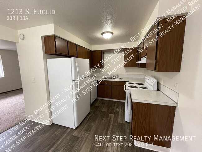 Building Photo - 2 Bed 1 Bath - Close to BSU