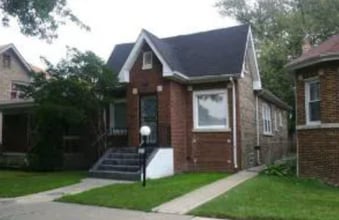 Building Photo - 10015 S Princeton Ave