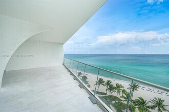 Building Photo - 16901 Collins Ave