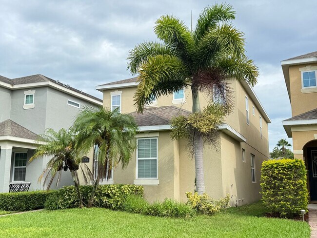Foto del edificio - BEAUTIFUL AND BIG 4BED/2.5 BATH HOME in Signature Lakes!!!
