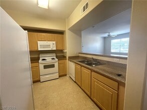 Building Photo - 8000 W Badura Ave