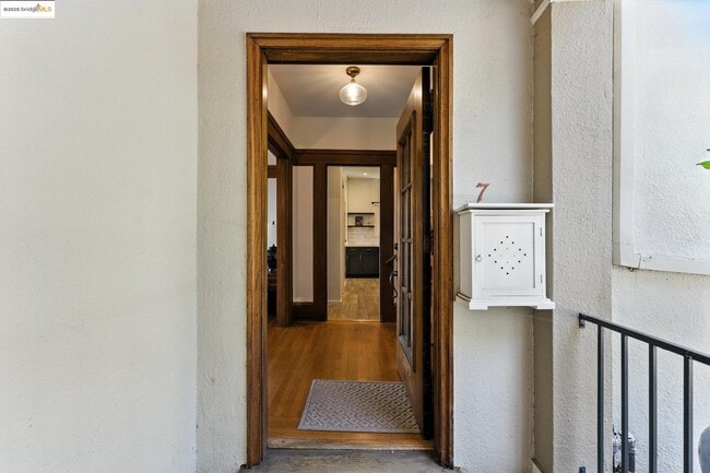 Building Photo - 7 Panoramic Way