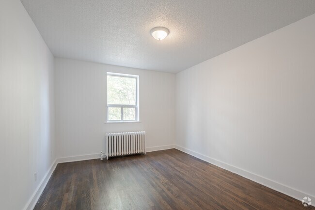 2 chambres, 1 salle de bain - 84 m² - Chambre principale - 1524 Bathurst Street
