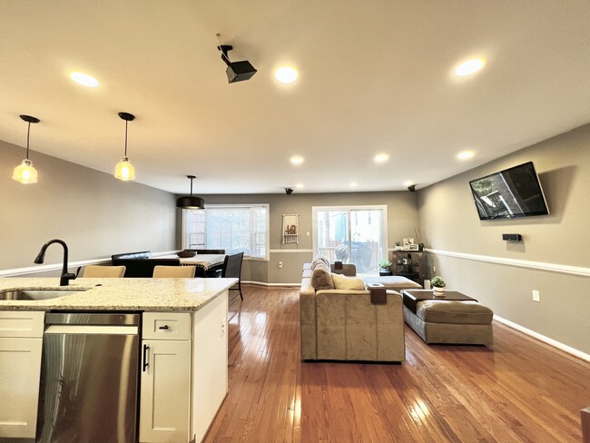 Open Floor Plan - 3865 Ogilvie Ct