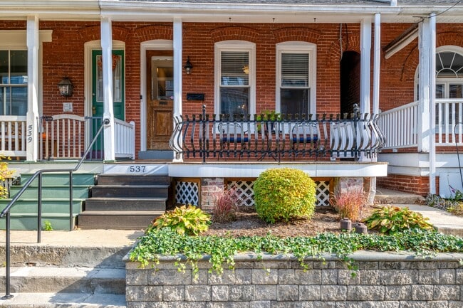 Foto del edificio - 537 N Mary St