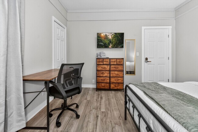 Foto del edificio - 2724 Hubbard St
