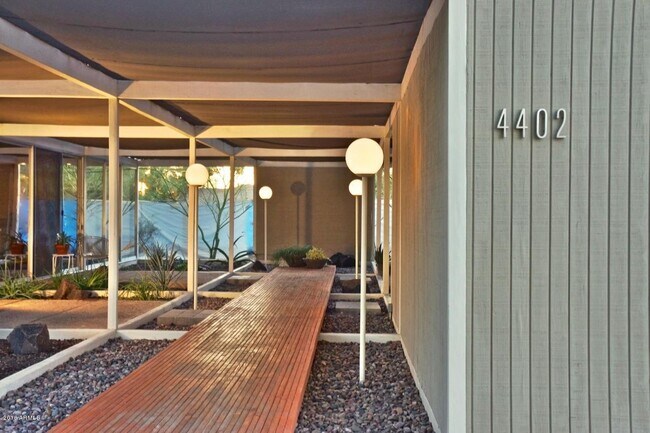 Foto del edificio - 4402 N 28th St