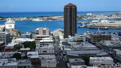 Building Photo - 1212 Nuuanu Ave