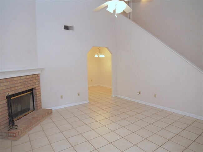 Foto del edificio - 433 Richview Park Cir W
