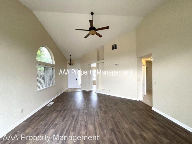 Building Photo - 3 br, 2 bath House - 2247 Bayberry Cir