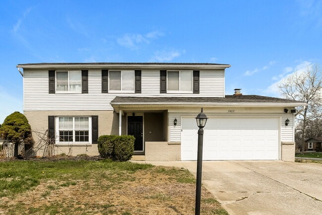 Building Photo - 2422 Salem Ave