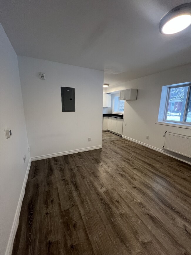 Building Photo - 625 Borthwick Ave