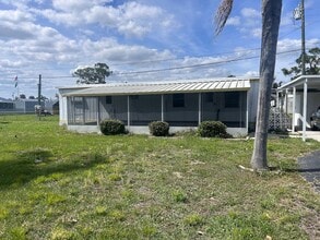 Building Photo - 168 Lamplighter Ln