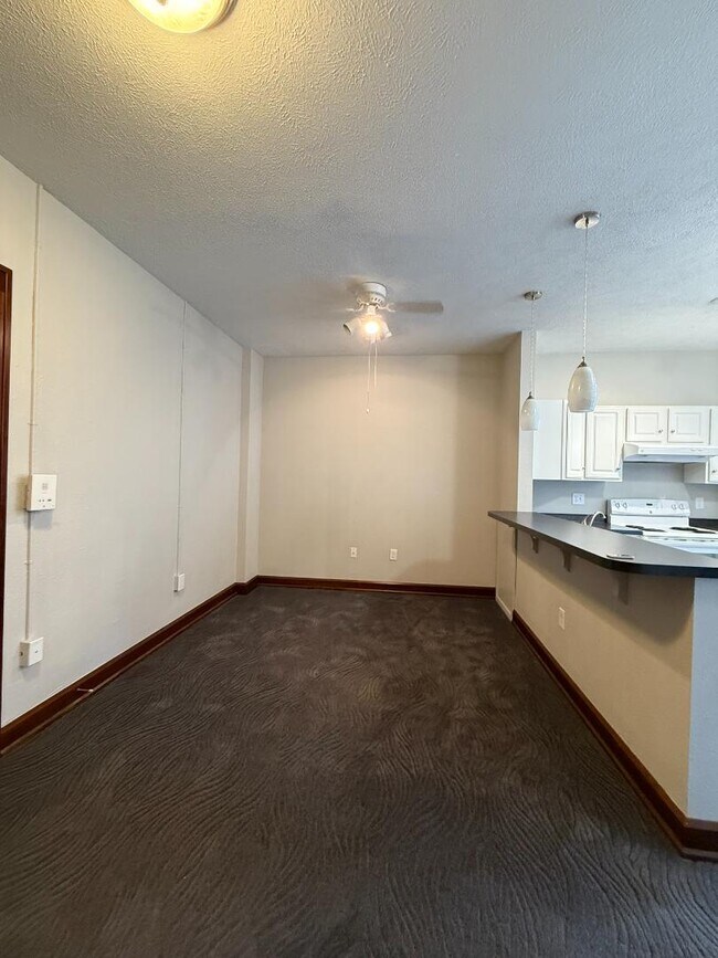 Foto del edificio - 727 N Capitol Ave