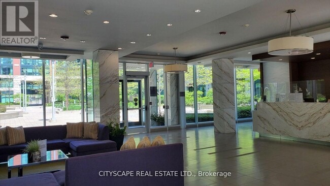 Photo du bâtiment - 525 Wilson Ave