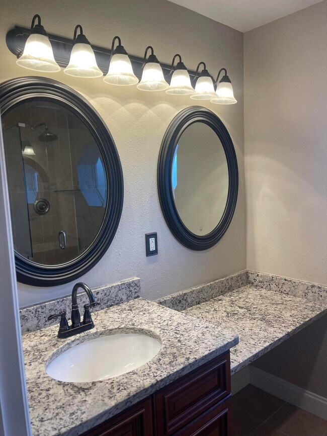 Foto del edificio - 1851 SW Inlander Ave