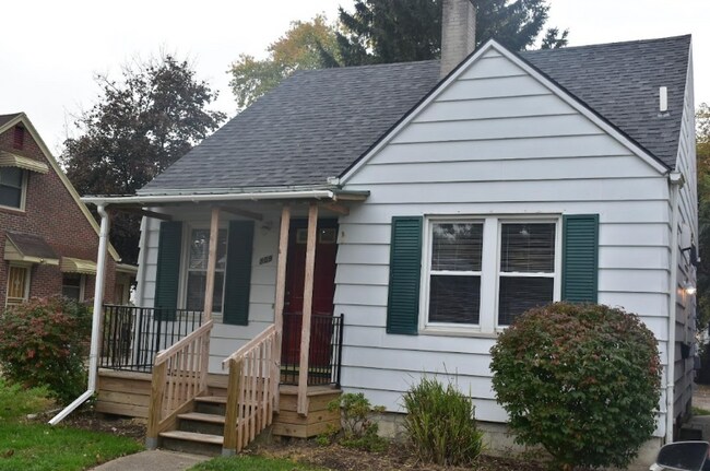 Building Photo - 809 Secor Rd