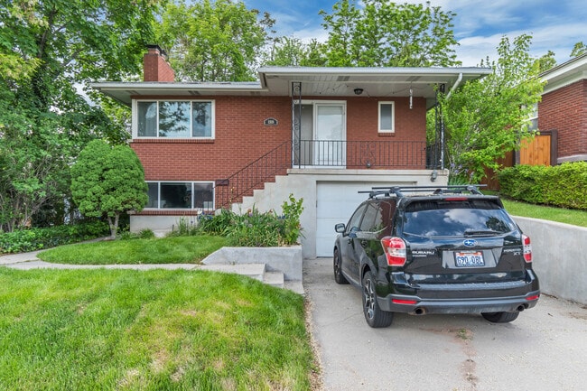 Foto del edificio - 1319 Westminster Ave S