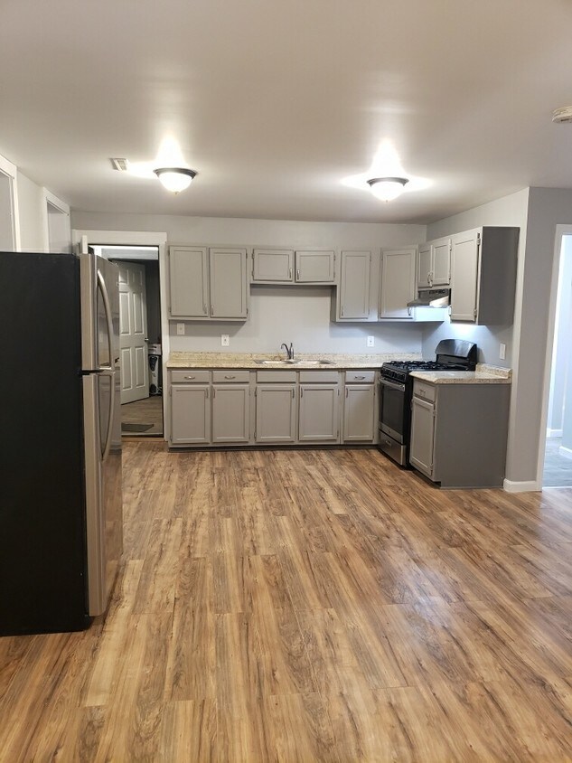 Foto principal - 1646 Carrie St