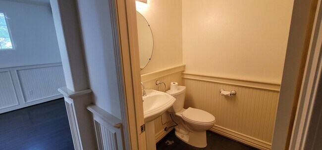 Building Photo - 60 Sorenson