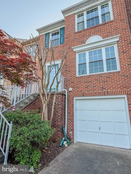 Photo - 9504 Brigantine Ln Townhome